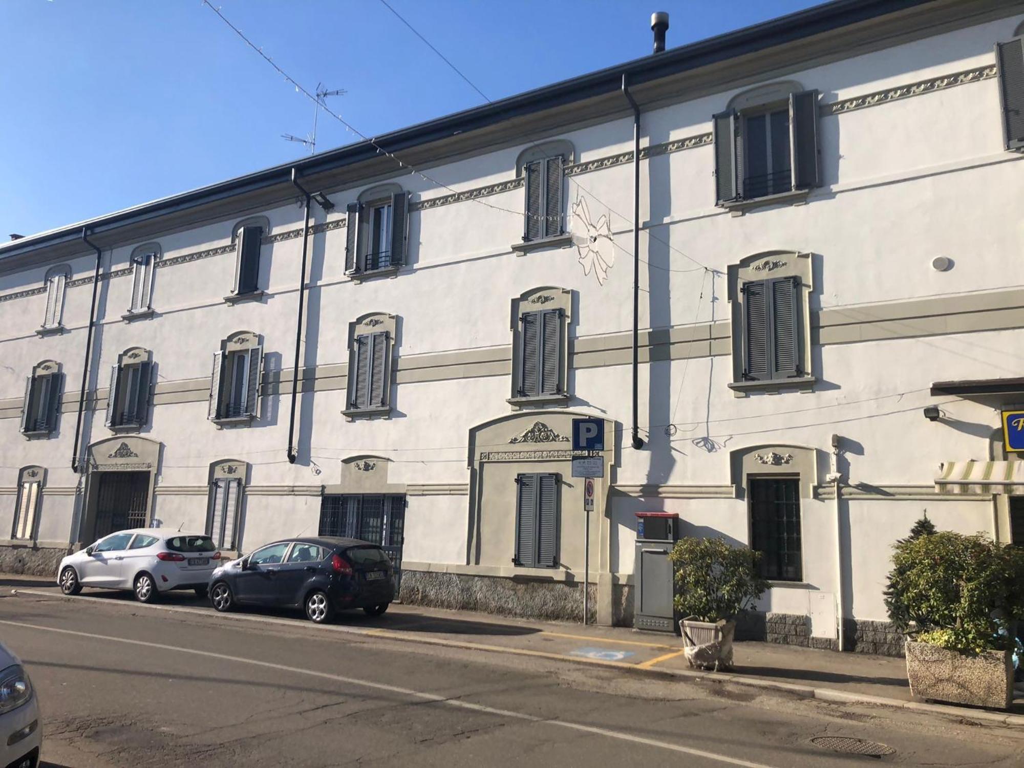 L' Appartamento Del Borgo - Parcheggio Riservato Павия Экстерьер фото